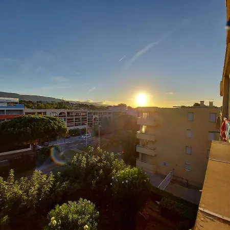 T2-clim-fibre-garage 2,30 X 4,95 X 1,90 A La Faviere Bormes-les-Mimosas