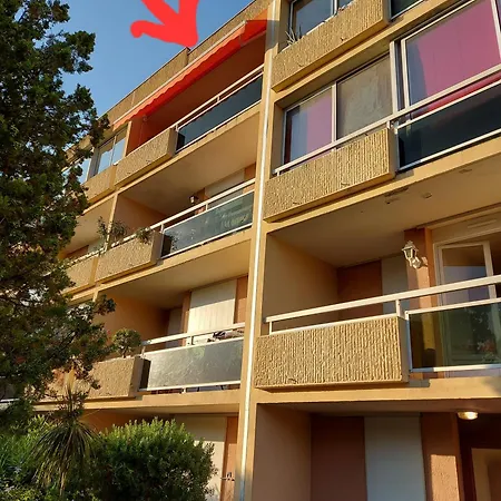 T2-clim-fibre-garage 2,30 X 4,95 X 1,90 A La Faviere * Bormes-les-Mimosas